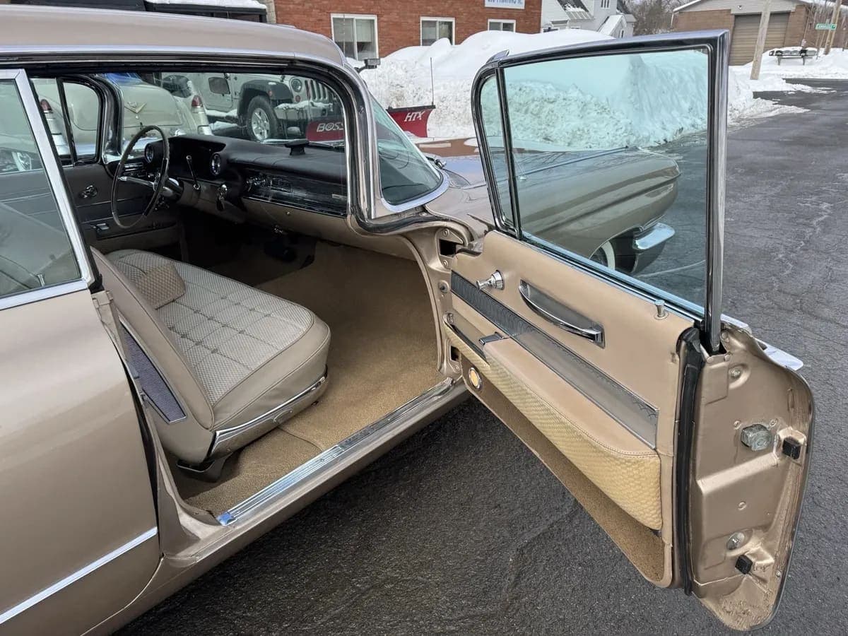 1960 Cadillac DeVille, view