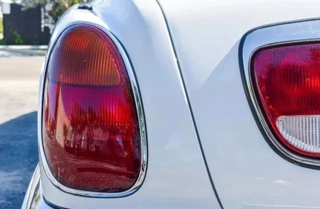 1999 Rolls-Royce Silver Seraph SEDAN, view