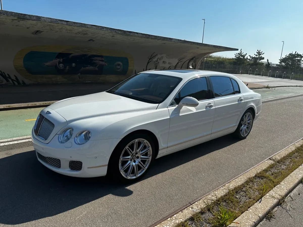 2011 Bentley Continental Flying, view 1