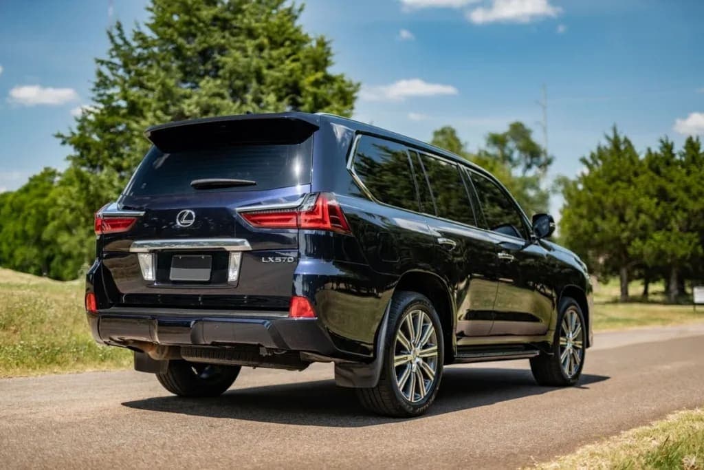 2017 Lexus LX570, view