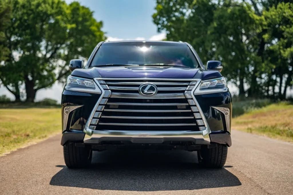 2017 Lexus LX570, view