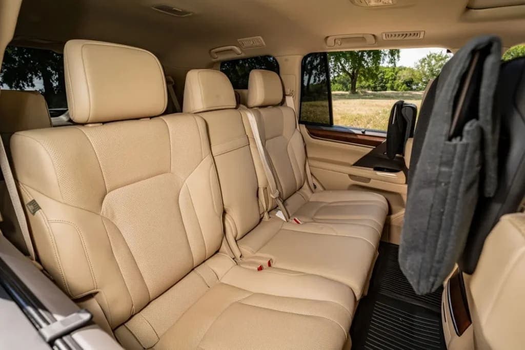 2017 Lexus LX570, view