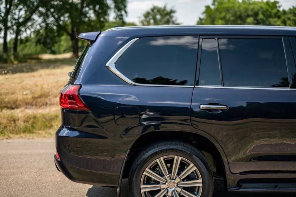 2017 Lexus LX570, view
