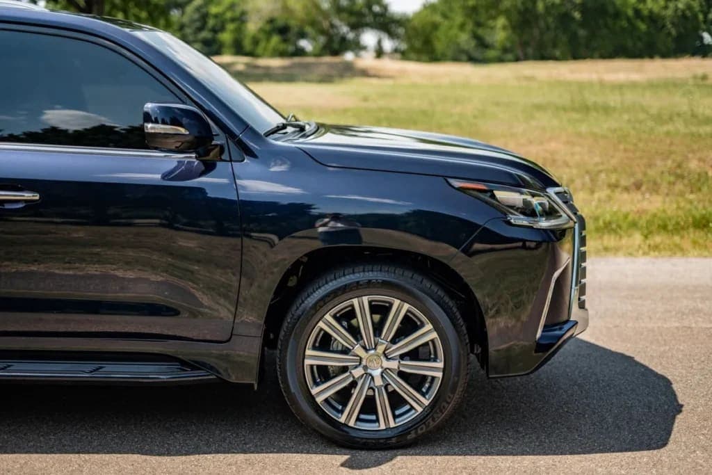 2017 Lexus LX570, view