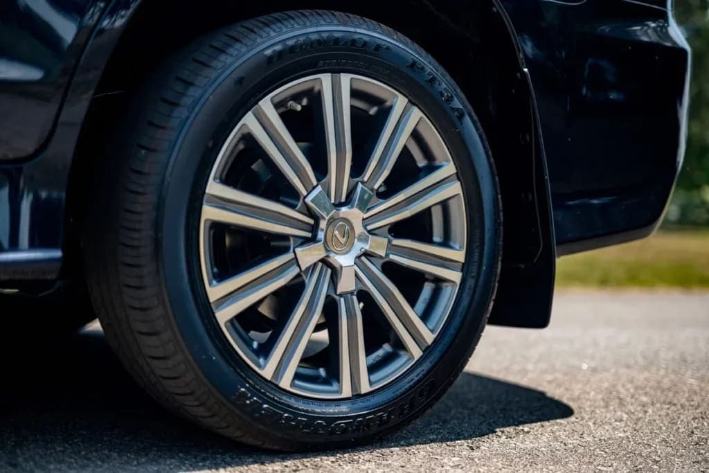 2017 Lexus LX570, view