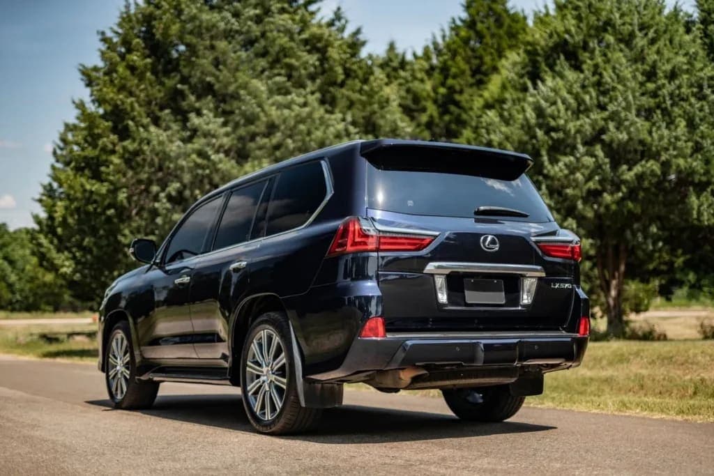 2017 Lexus LX570, view