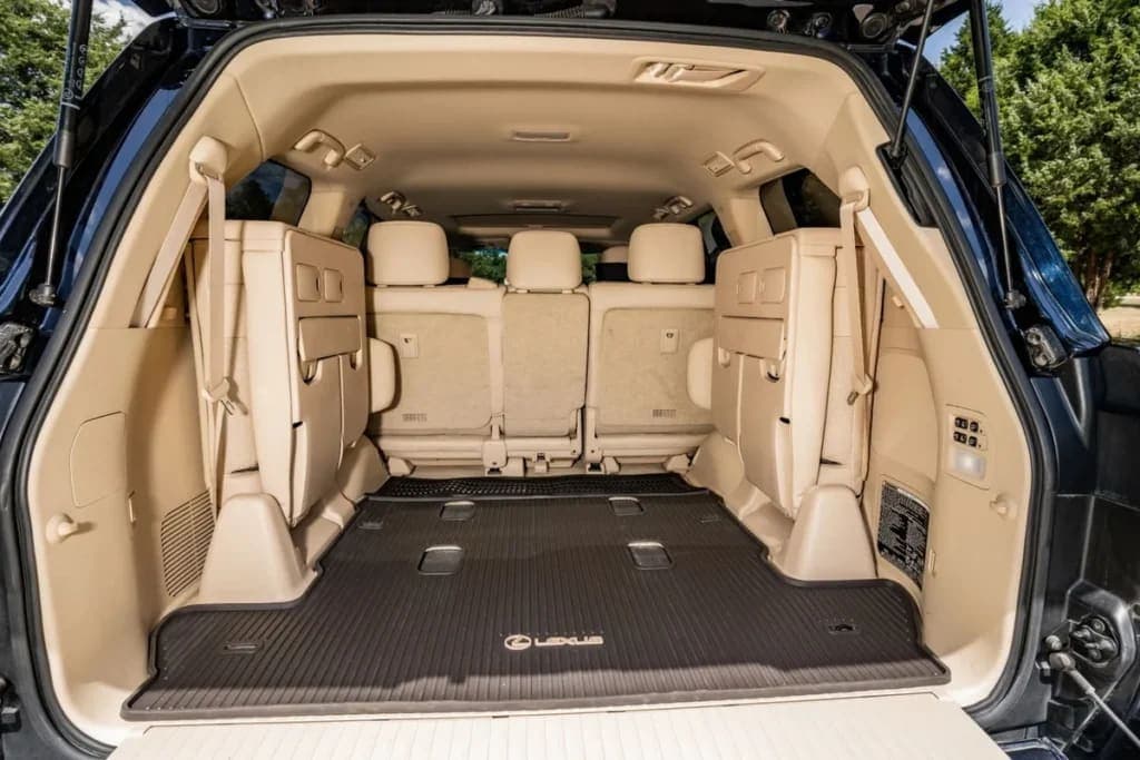 2017 Lexus LX570, view