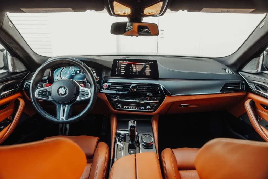 2018 BMW M5 SEDAN 4D, view
