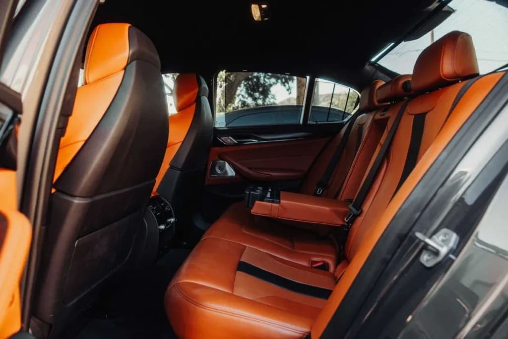 2018 BMW M5 SEDAN 4D, view