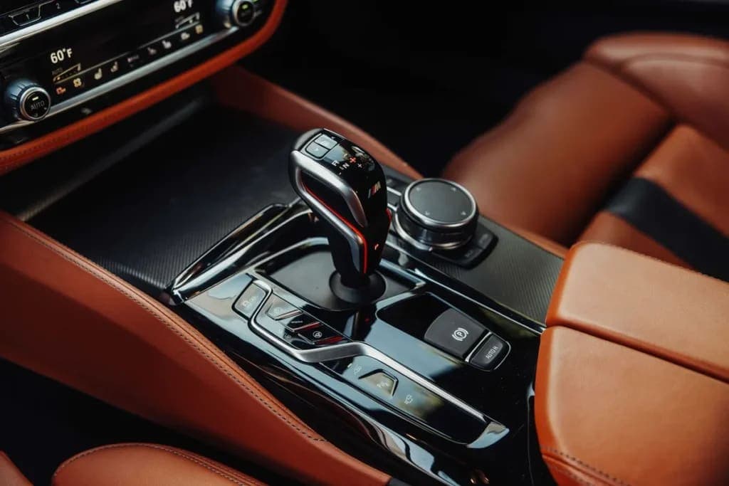 2018 BMW M5 SEDAN 4D, view
