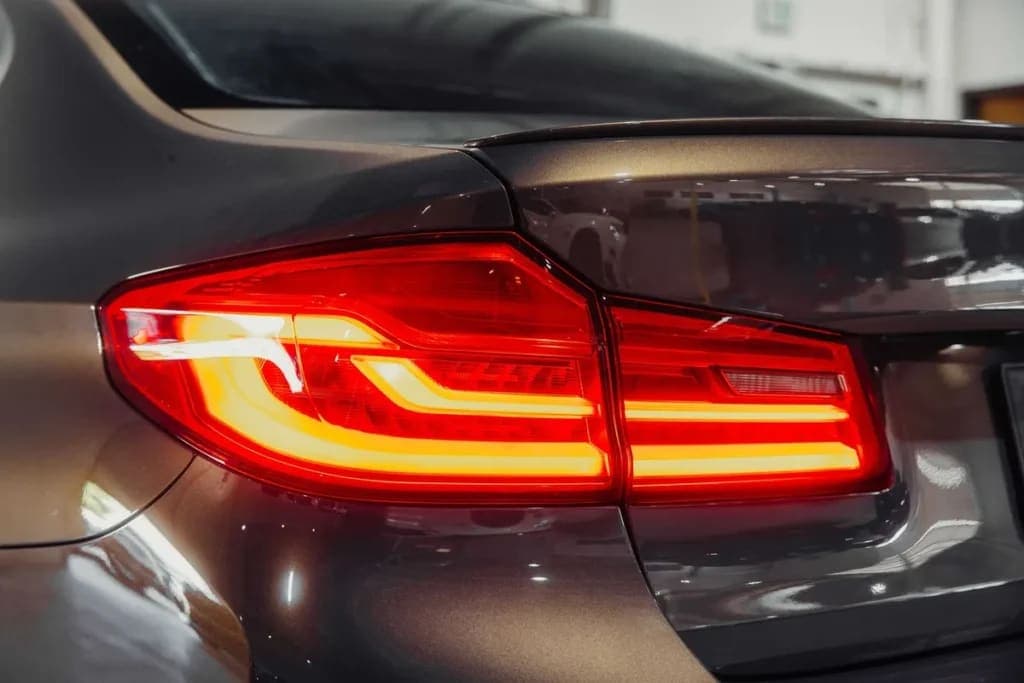 2018 BMW M5 SEDAN 4D, view