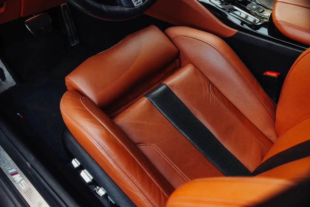 2018 BMW M5 SEDAN 4D, view
