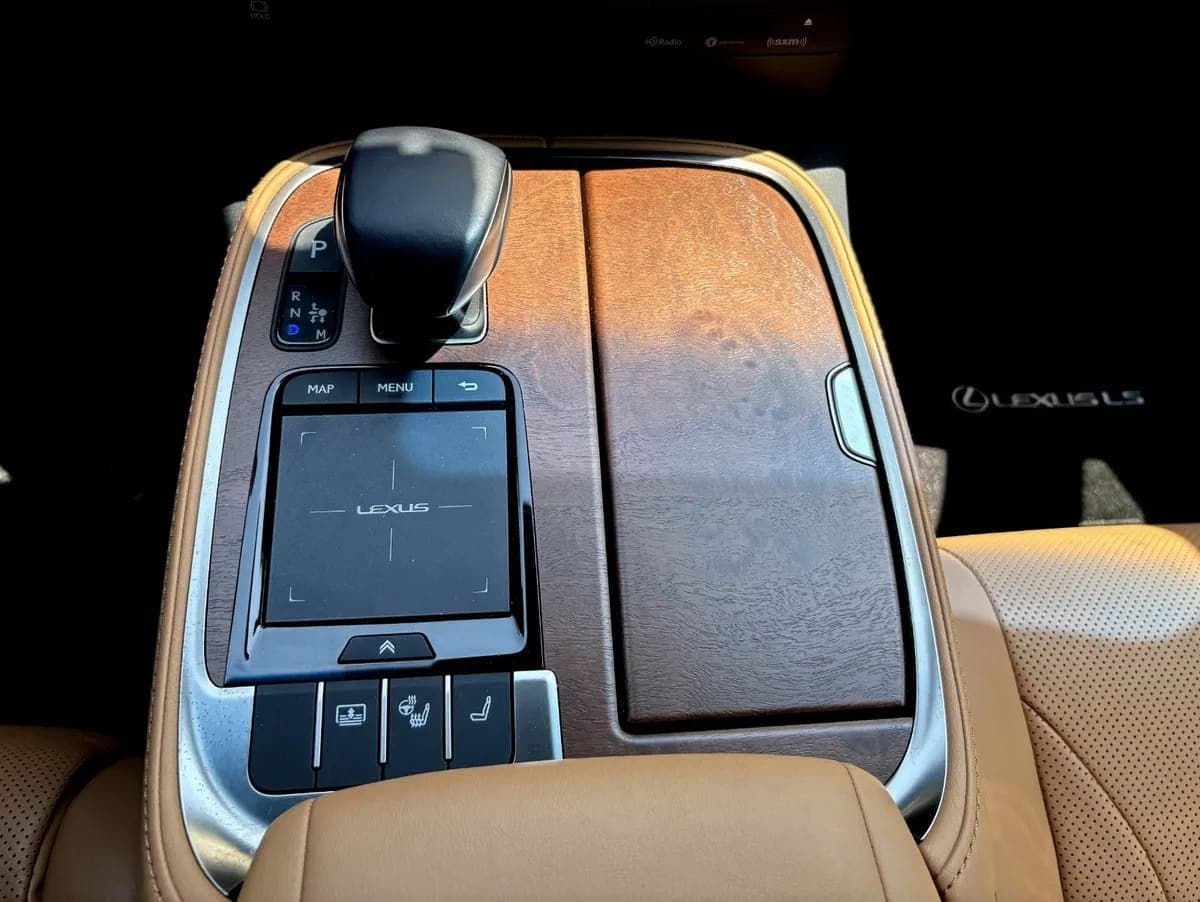 2021 Lexus LS 500 BASE, view