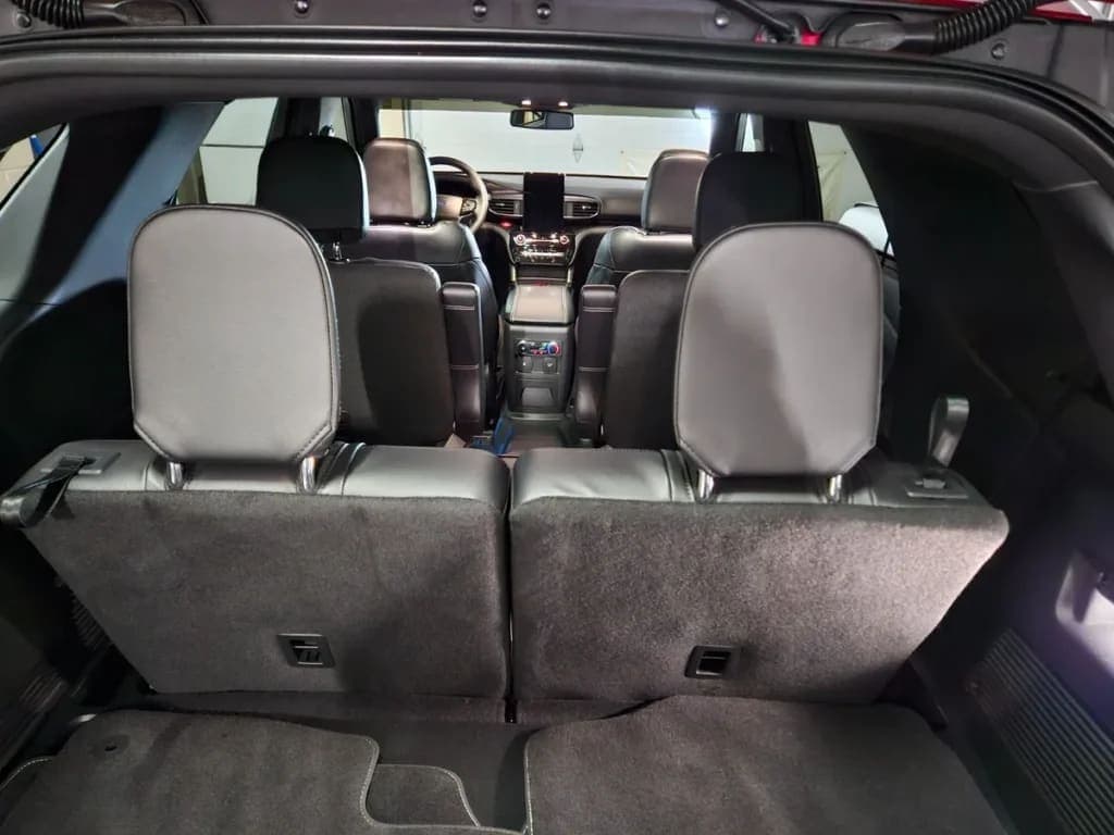 2023 Ford Explorer ST, view