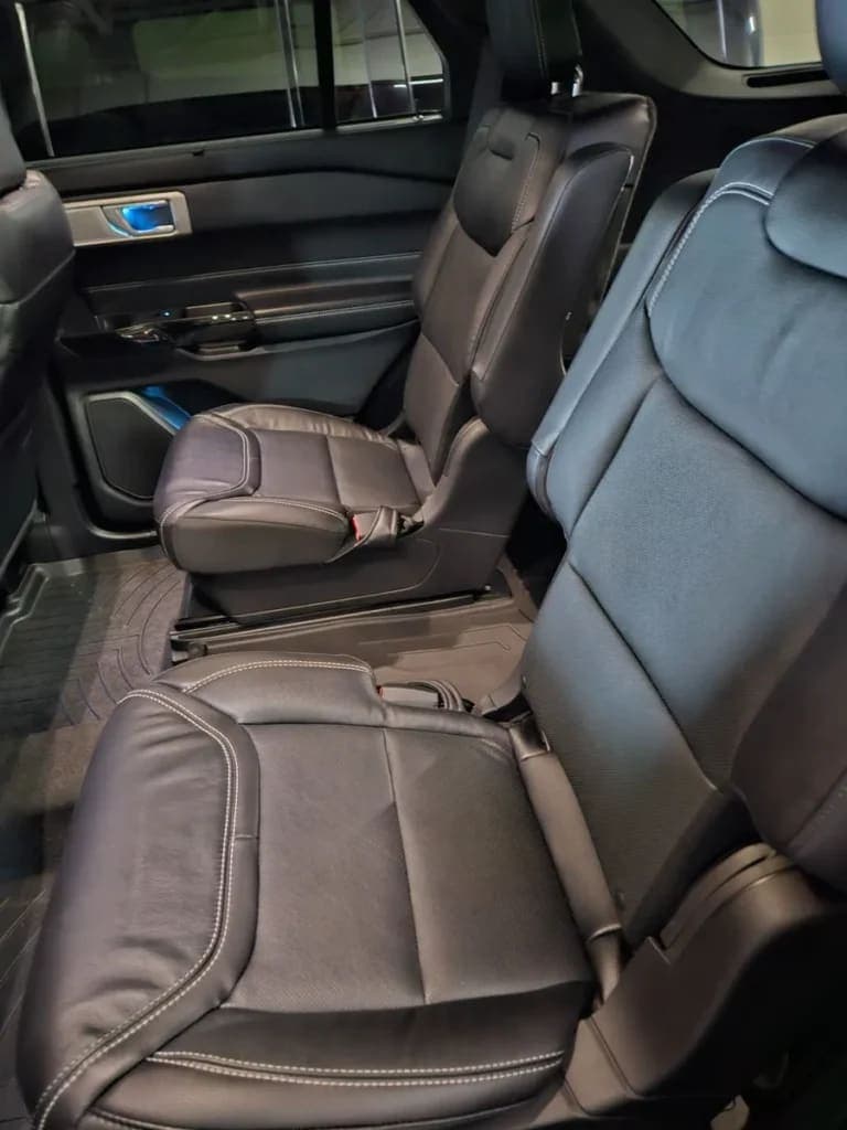 2023 Ford Explorer ST, view