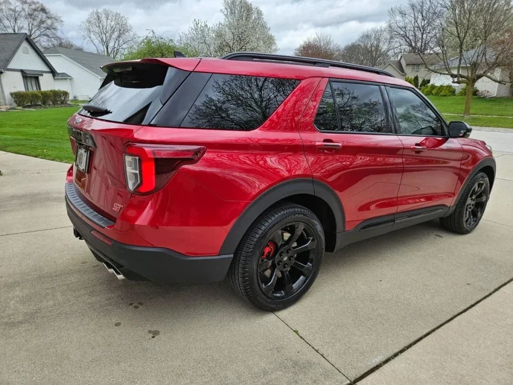 2023 Ford Explorer ST, view