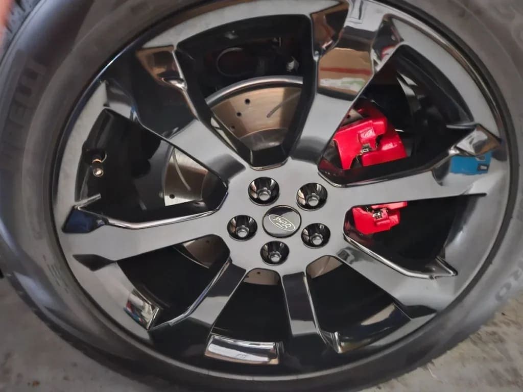 2023 Ford Explorer ST, view