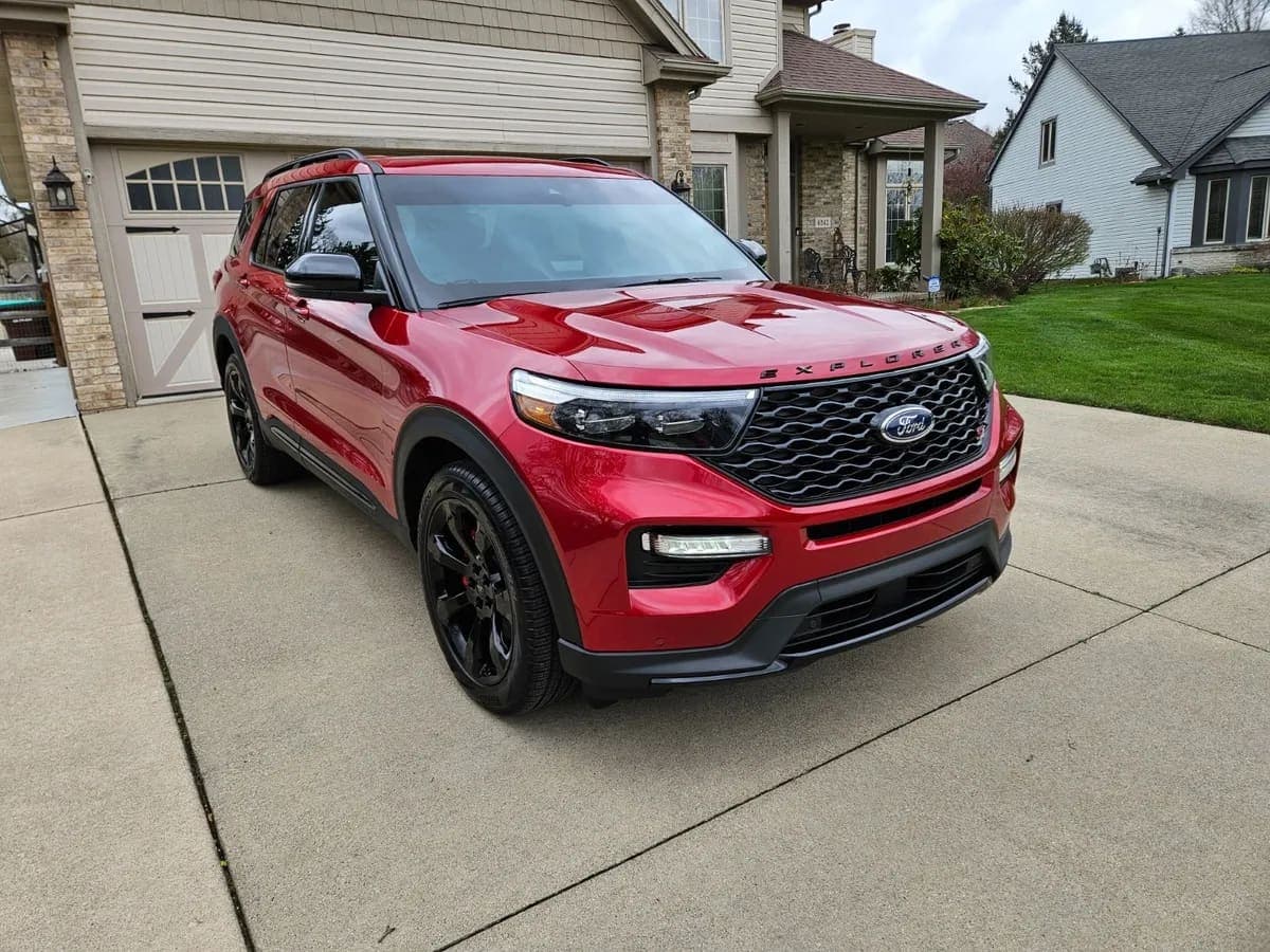 2023 Ford Explorer ST, view