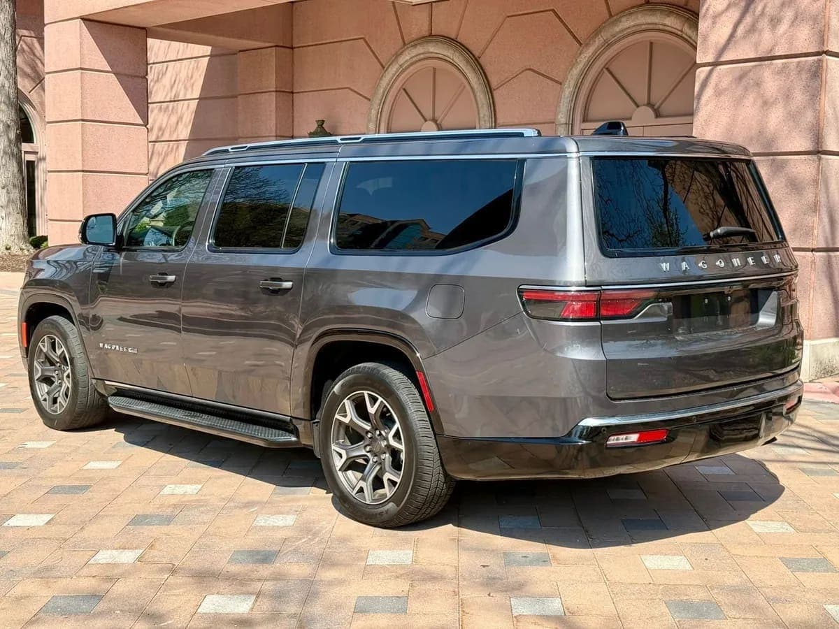 2024 Jeep Wagoneer L-Series III, view