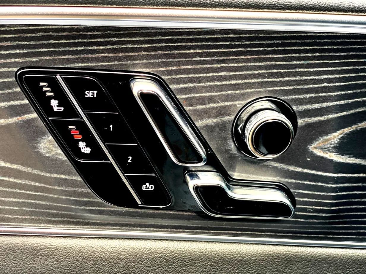 2025 Cadillac LYRIQ SPORT, view