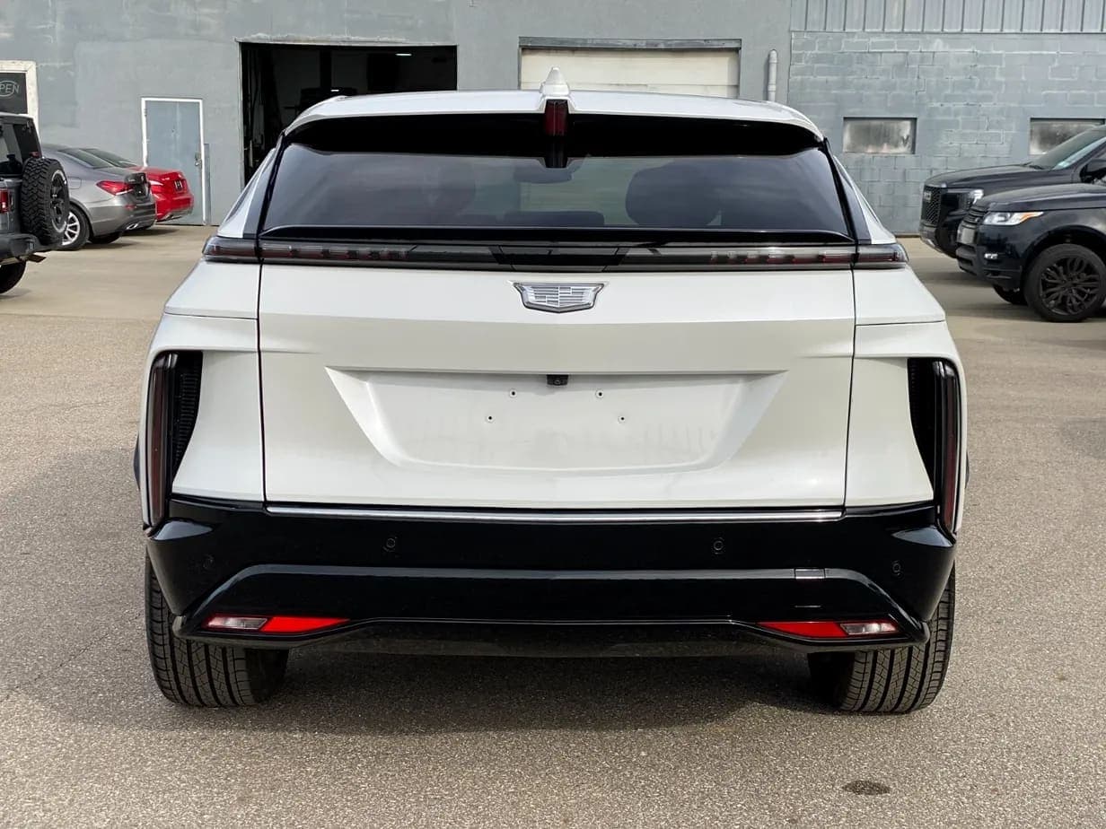 2025 Cadillac LYRIQ SPORT, view