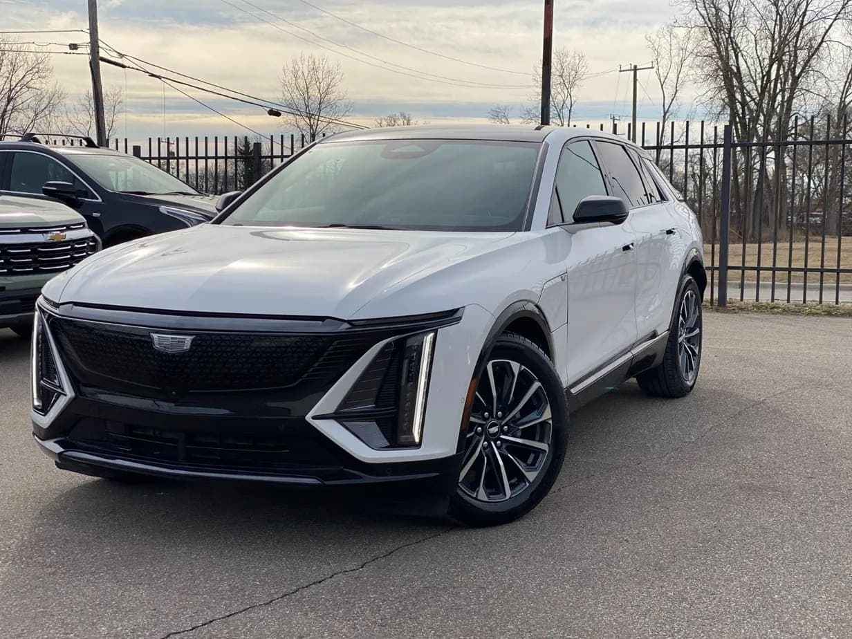 2025 Cadillac LYRIQ SPORT, view