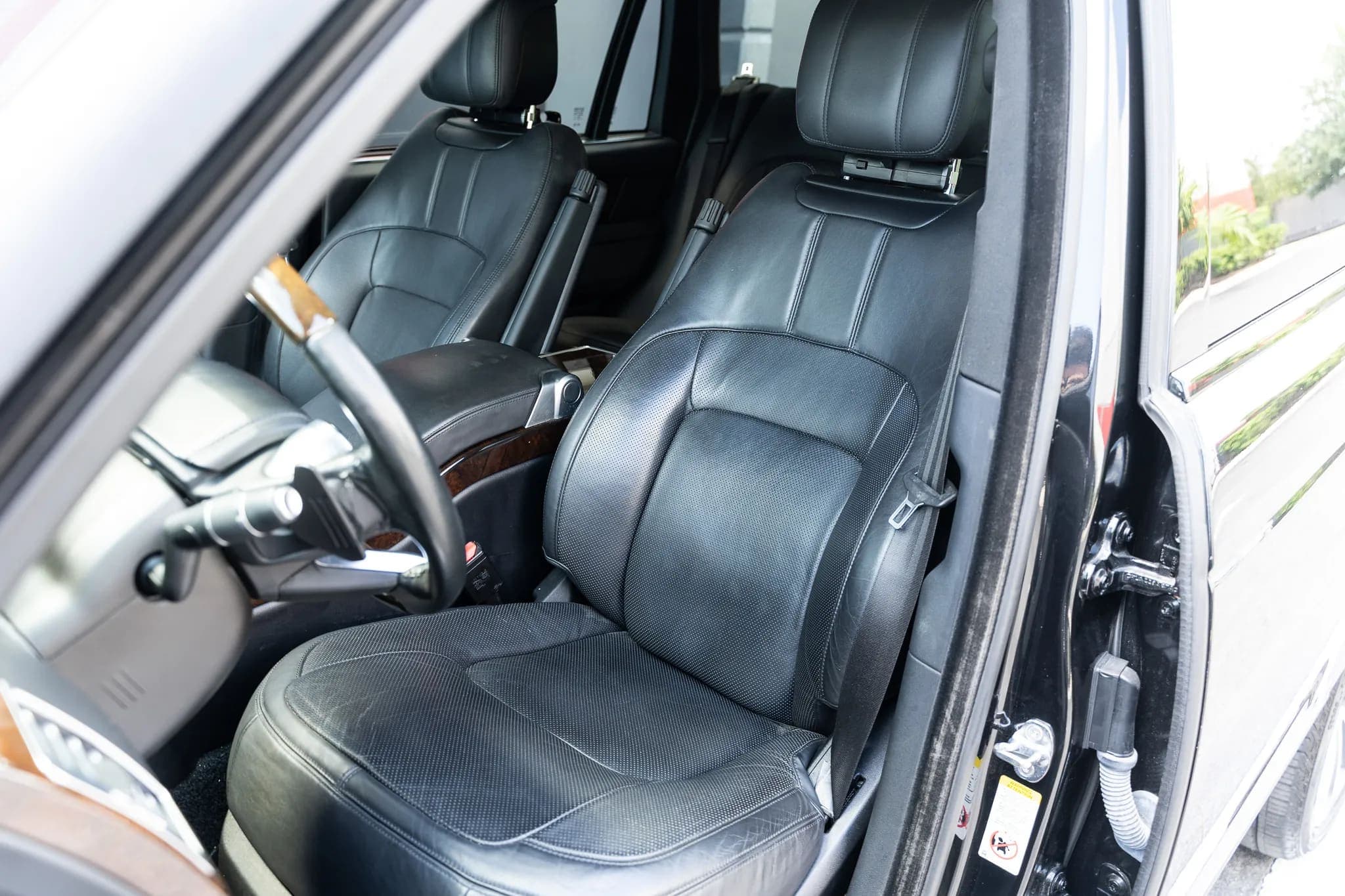 2018 Land Rover Range Rover Supercharged LWB | Bayport Motors Green Bay