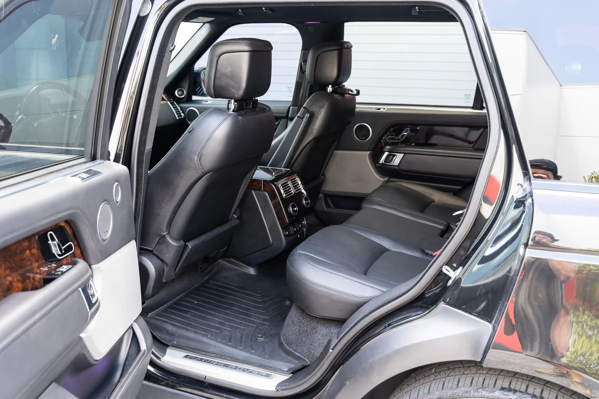 2018 Land Rover Range Rover Supercharged LWB, view