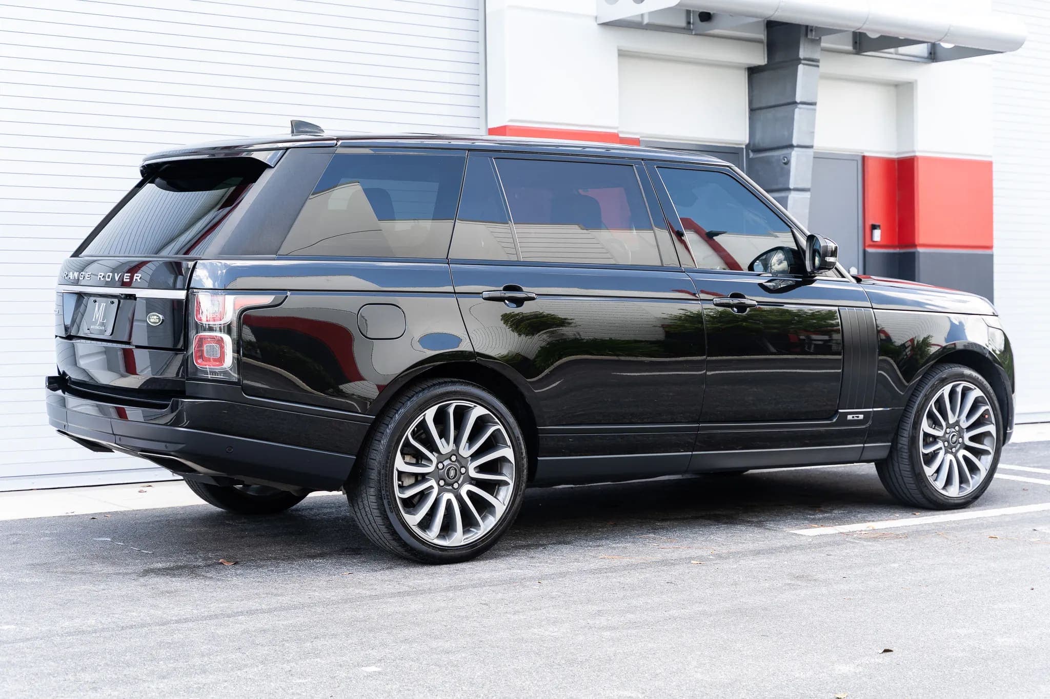 2018 Land Rover Range Rover Supercharged LWB, view
